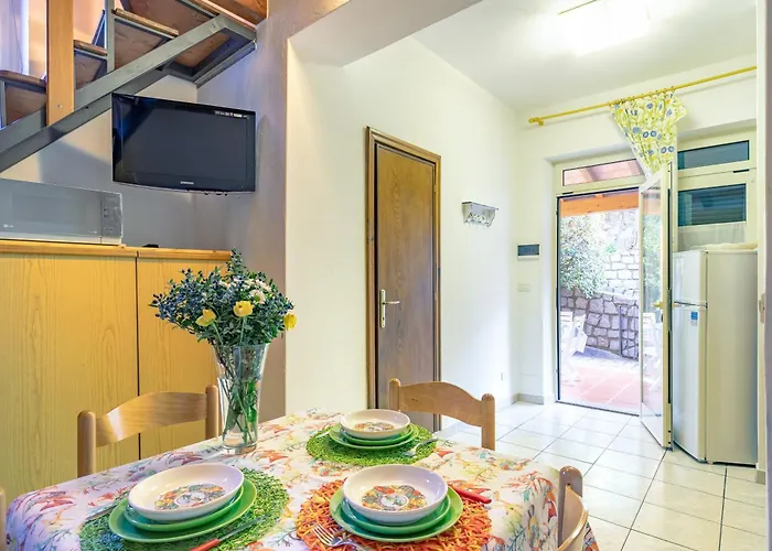 Simona Giardino Apartament